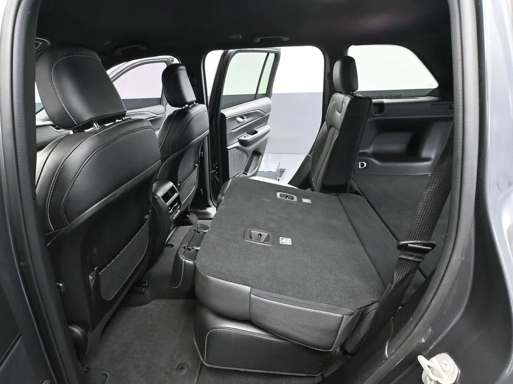 2024 Jeep Grand Cherokee Altitude - Photo 40