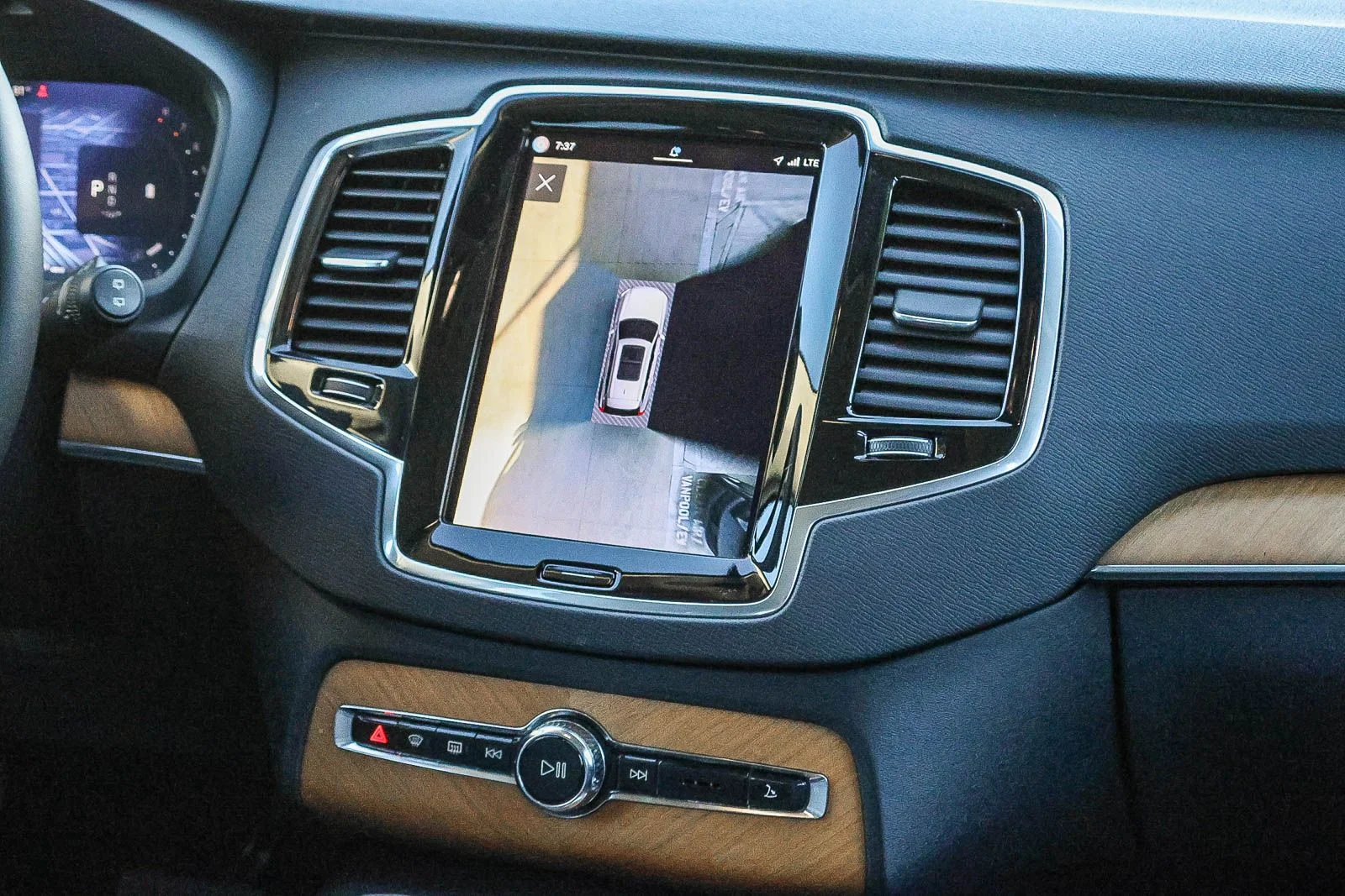 2023 Volvo XC90 Plus - Photo 22