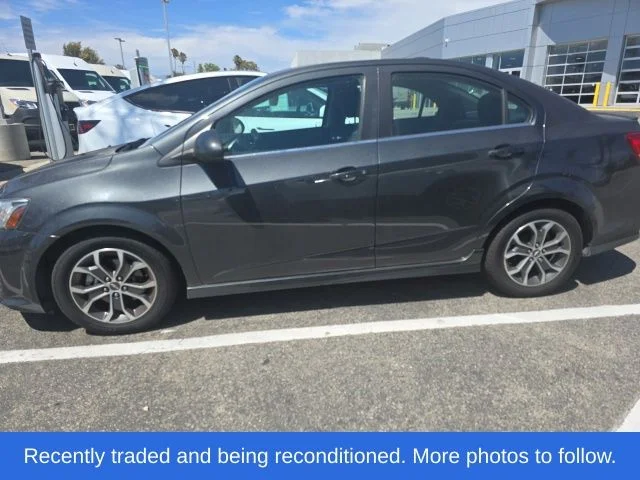 Used 2017 Gray Chevrolet LT image 5