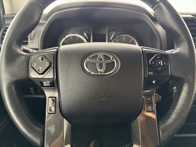 Certified Used 2024 CLASSIC SILVER METALLIC Toyota  image 17