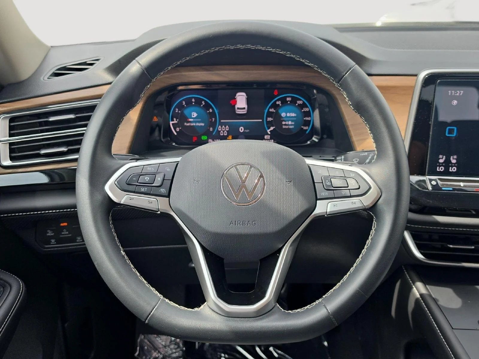 Used 2024  Volkswagen 2.0T SE image 19