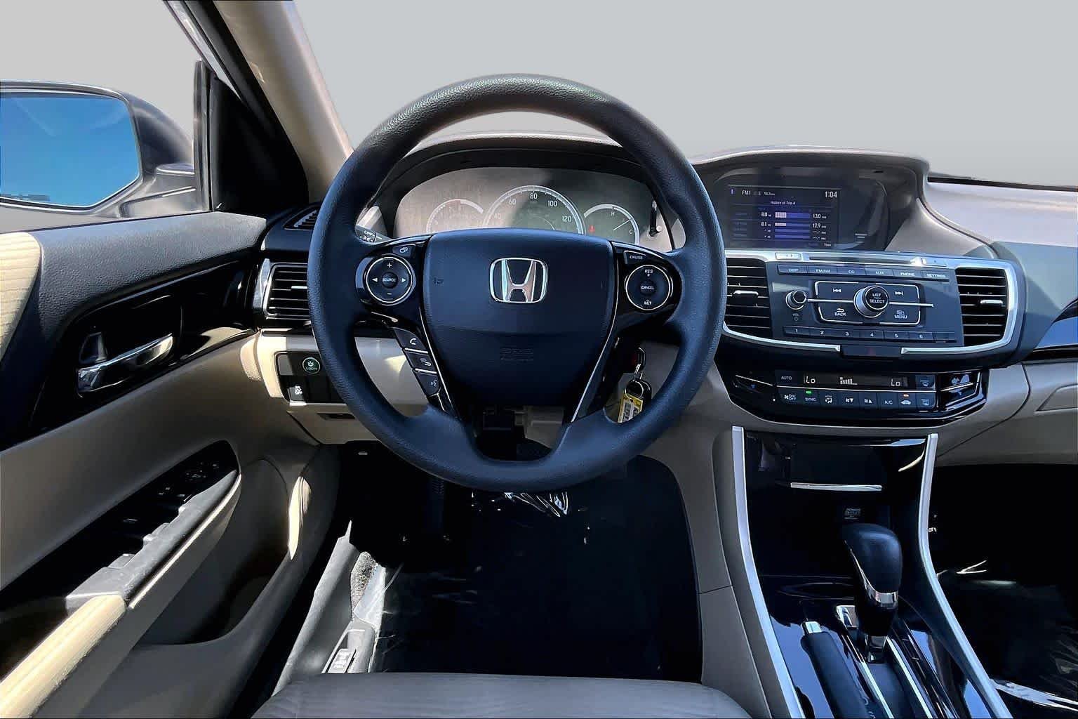 Pre-Owned 2017 Honda Accord Sedan LX