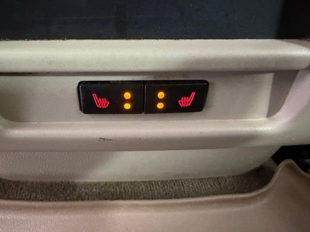 Used 2014 White Ford Limited image 41
