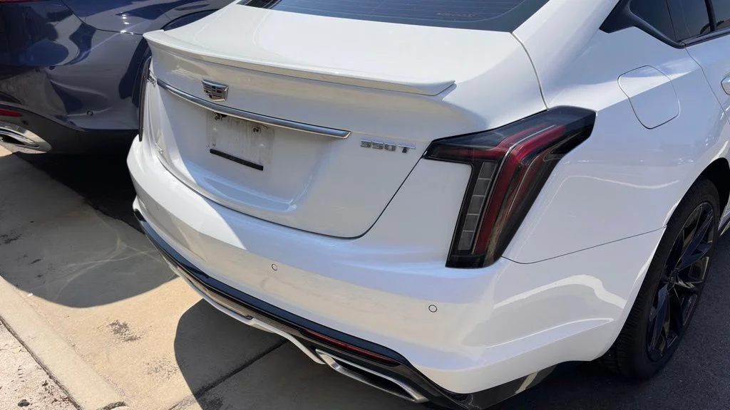 Used 2021 Summit White Cadillac Sport image 10