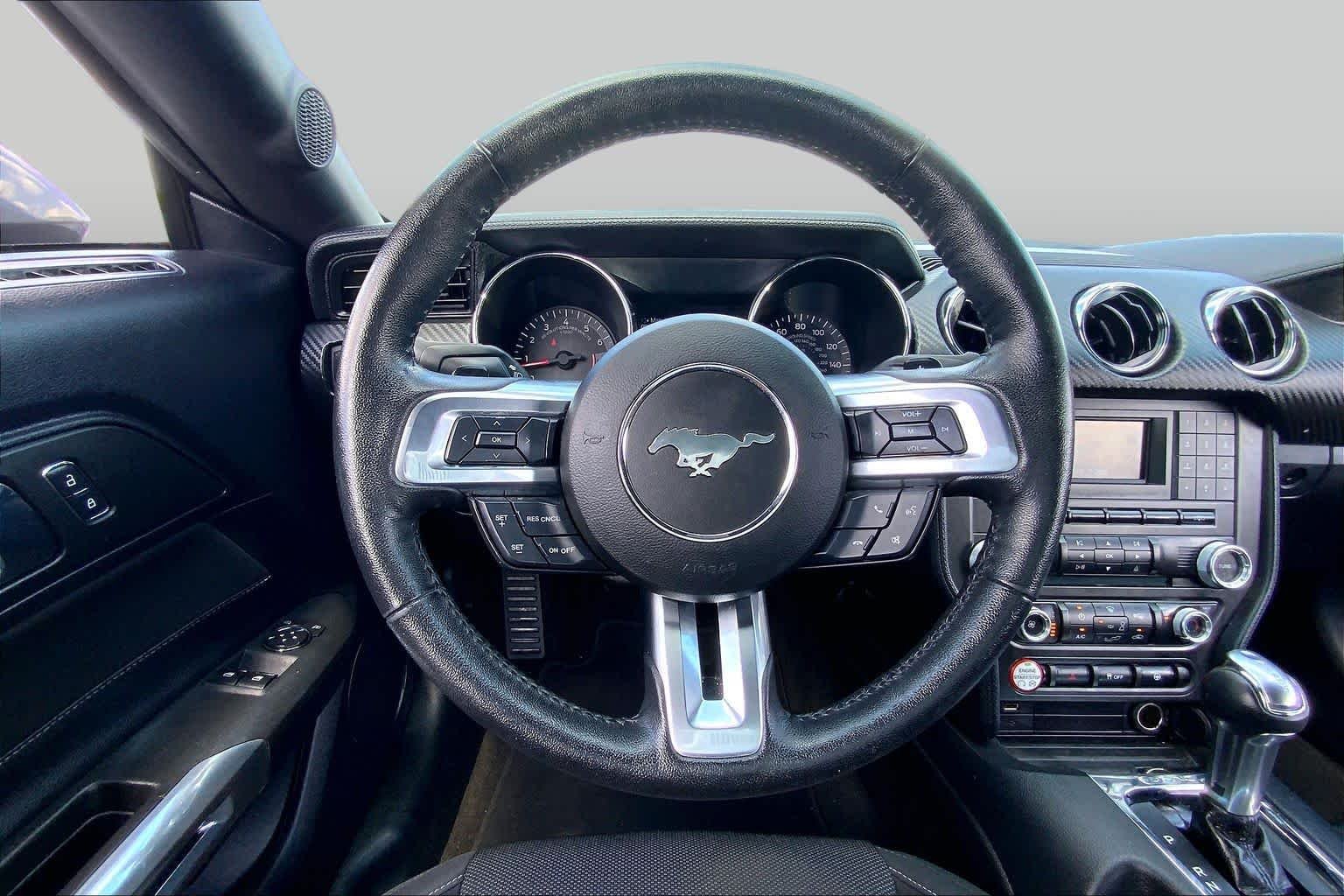 Used 2017 Magnetic Ford V6 image 6