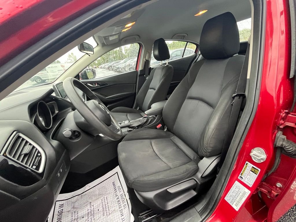 Used 2015 Red Mazda i Sport image 10