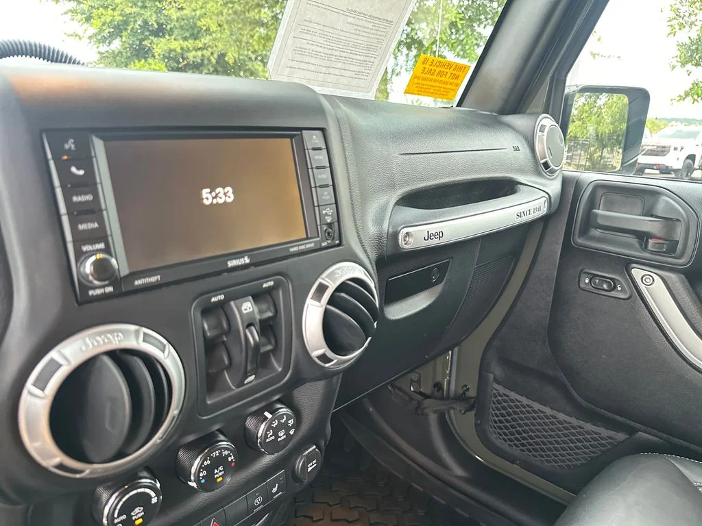 Used 2016 Green Jeep Unlimited Rubicon image 22