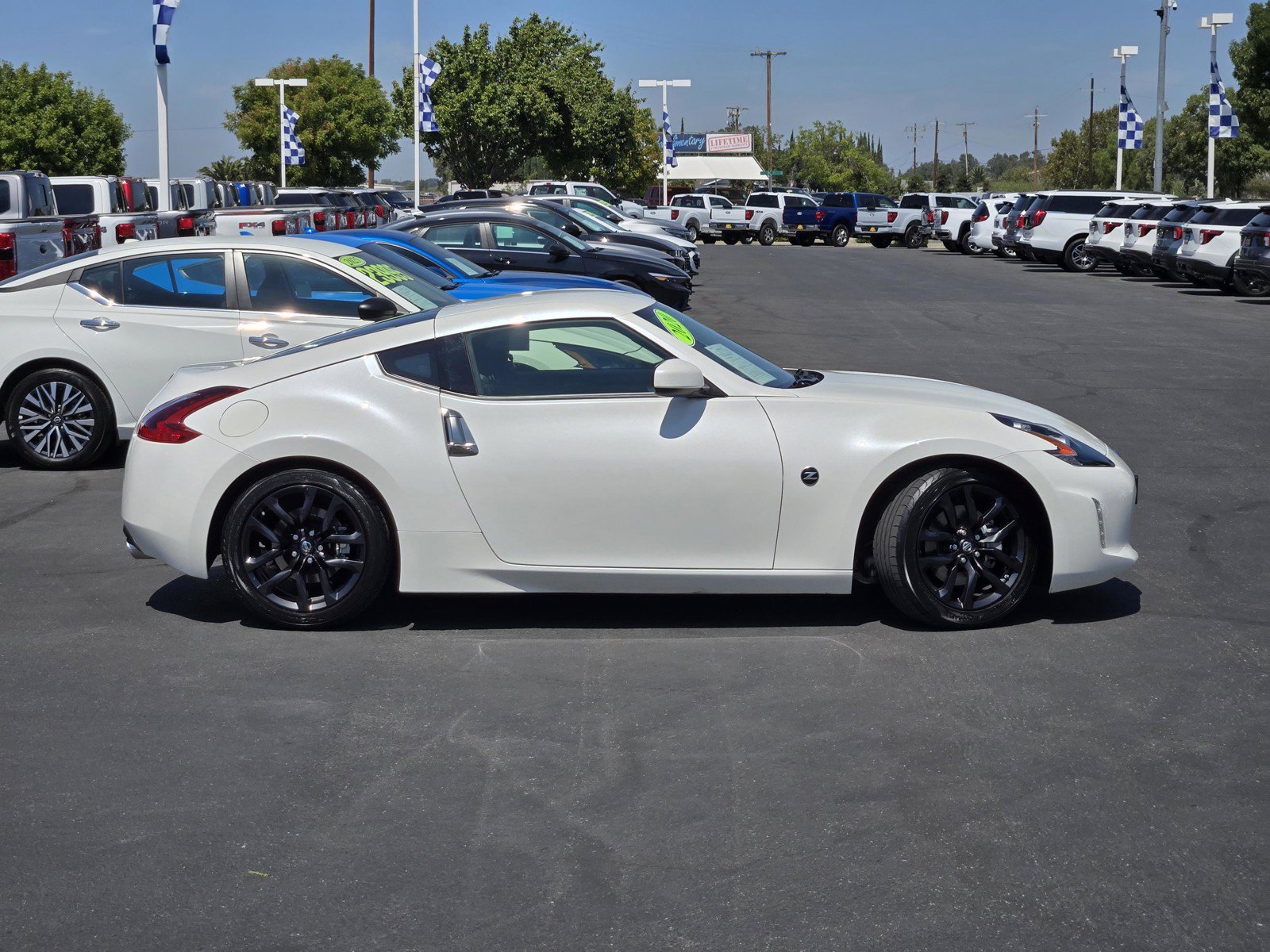 Used 2020 Pearl White Tricoat Nissan  image 3