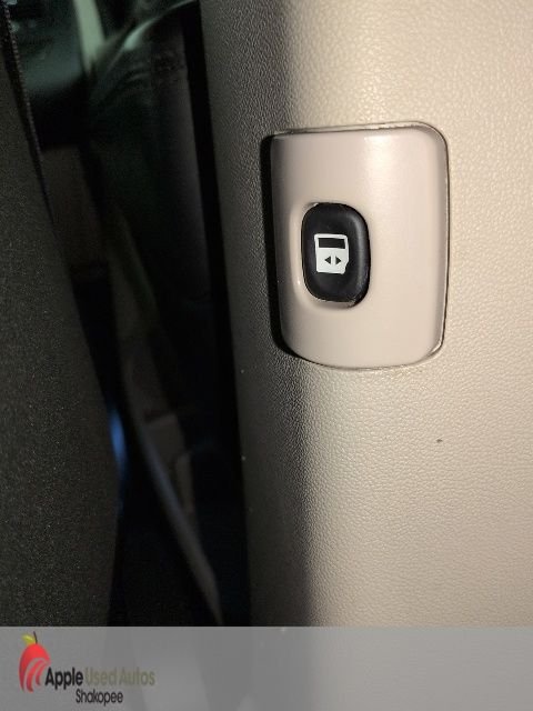 Used 2016 Beige Dodge SXT image 38