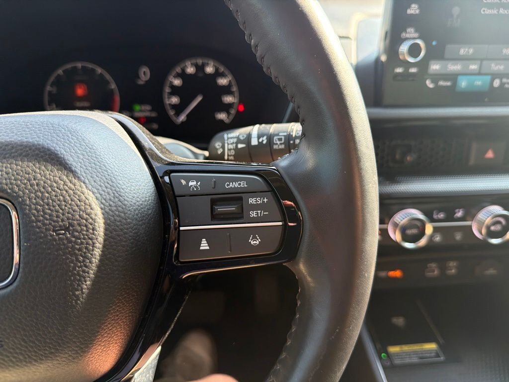 Used 2025 Silver Honda EX-L image 19