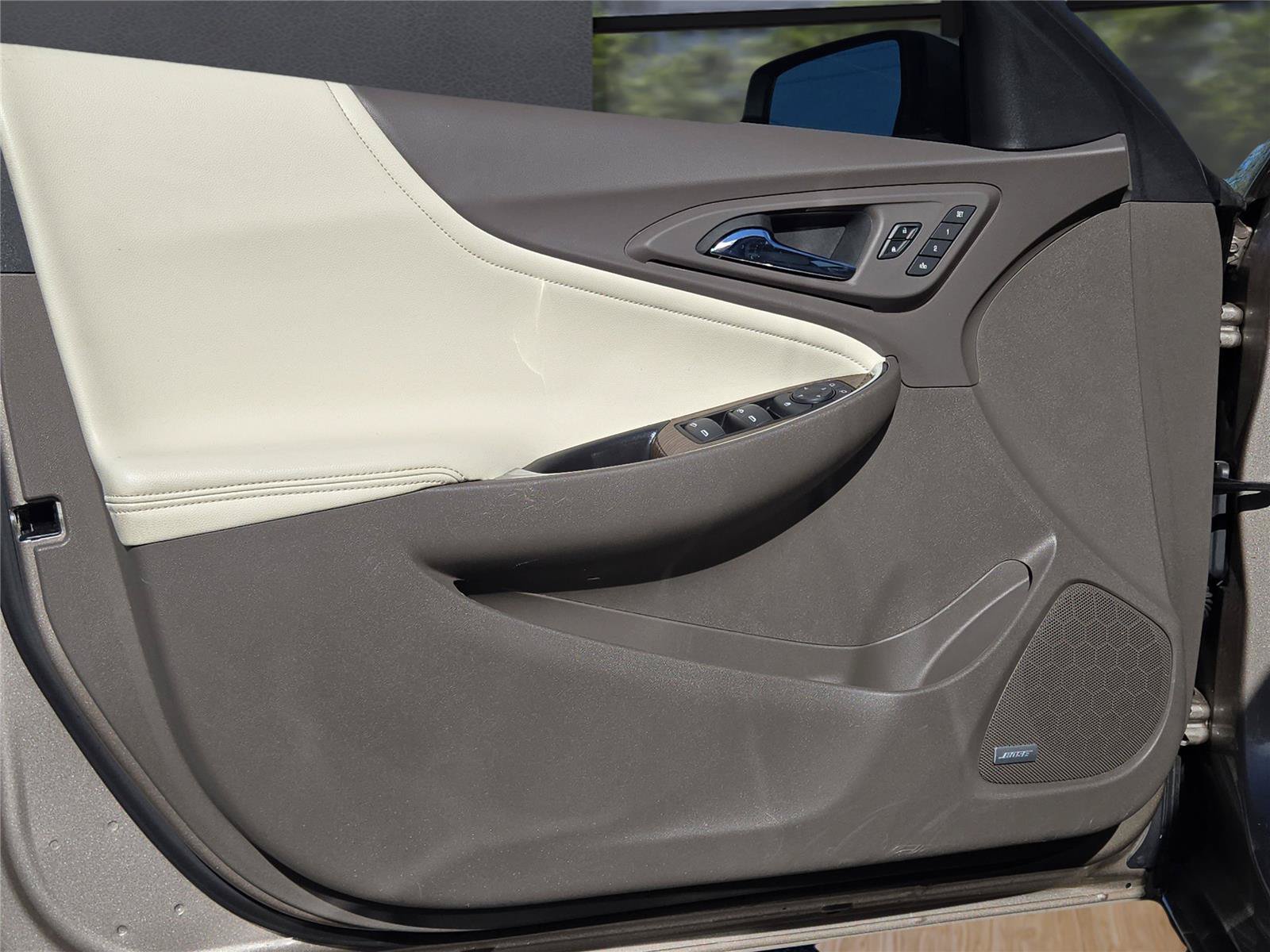 Used 2024 Mineral Gray Metallic Chevrolet LT image 17