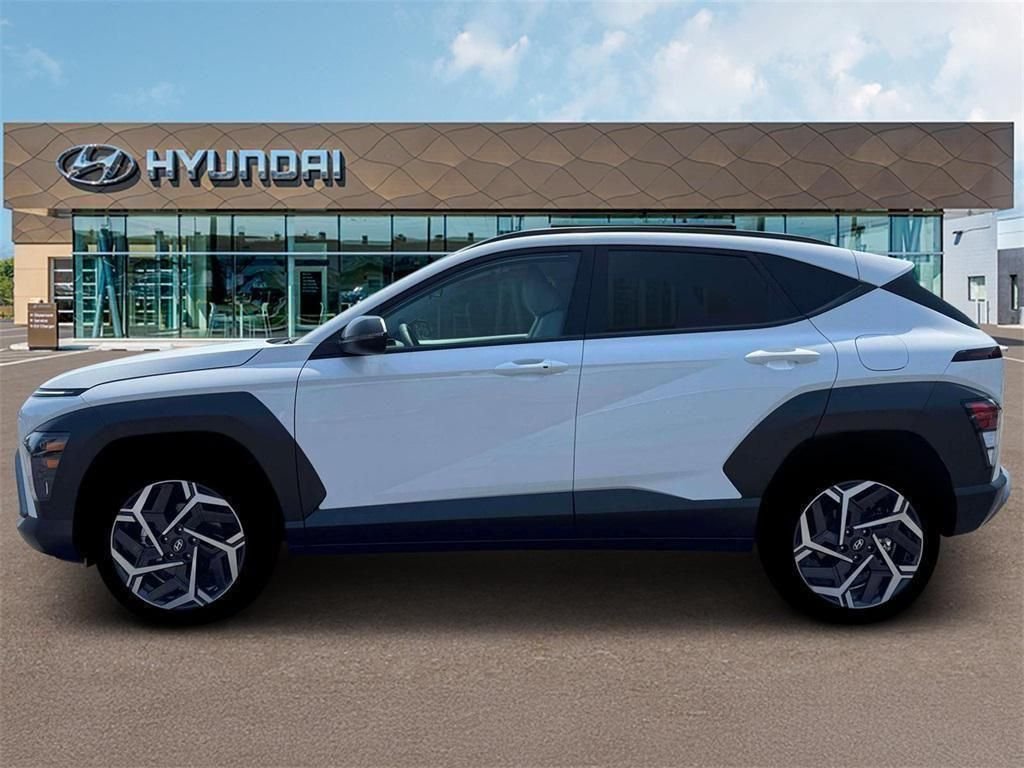 Used 2026 White Hyundai SEL Premium image 3