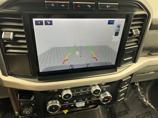 Used 2023 Black Ford XLT image 16