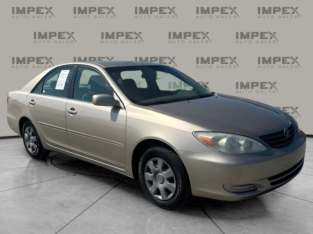 Used 2003 Beige Toyota LE image 7