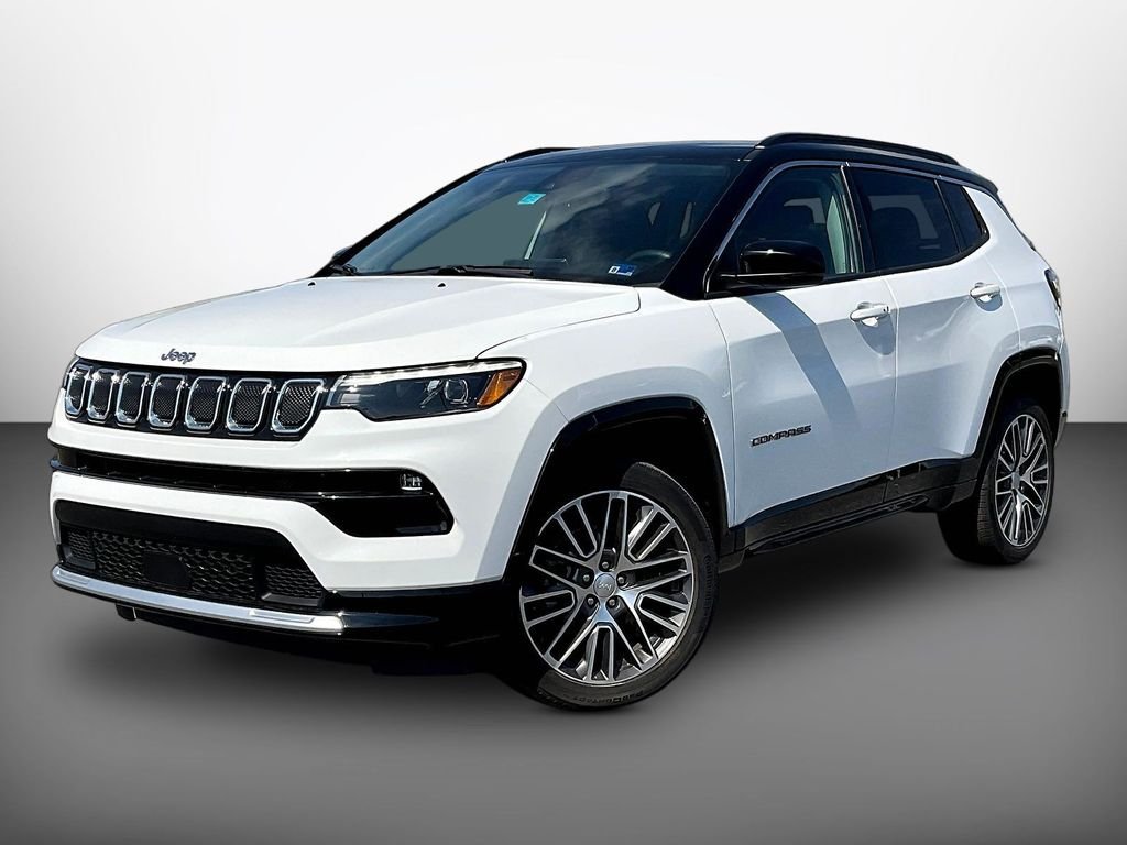 Used 2022 White Jeep Limited image 3