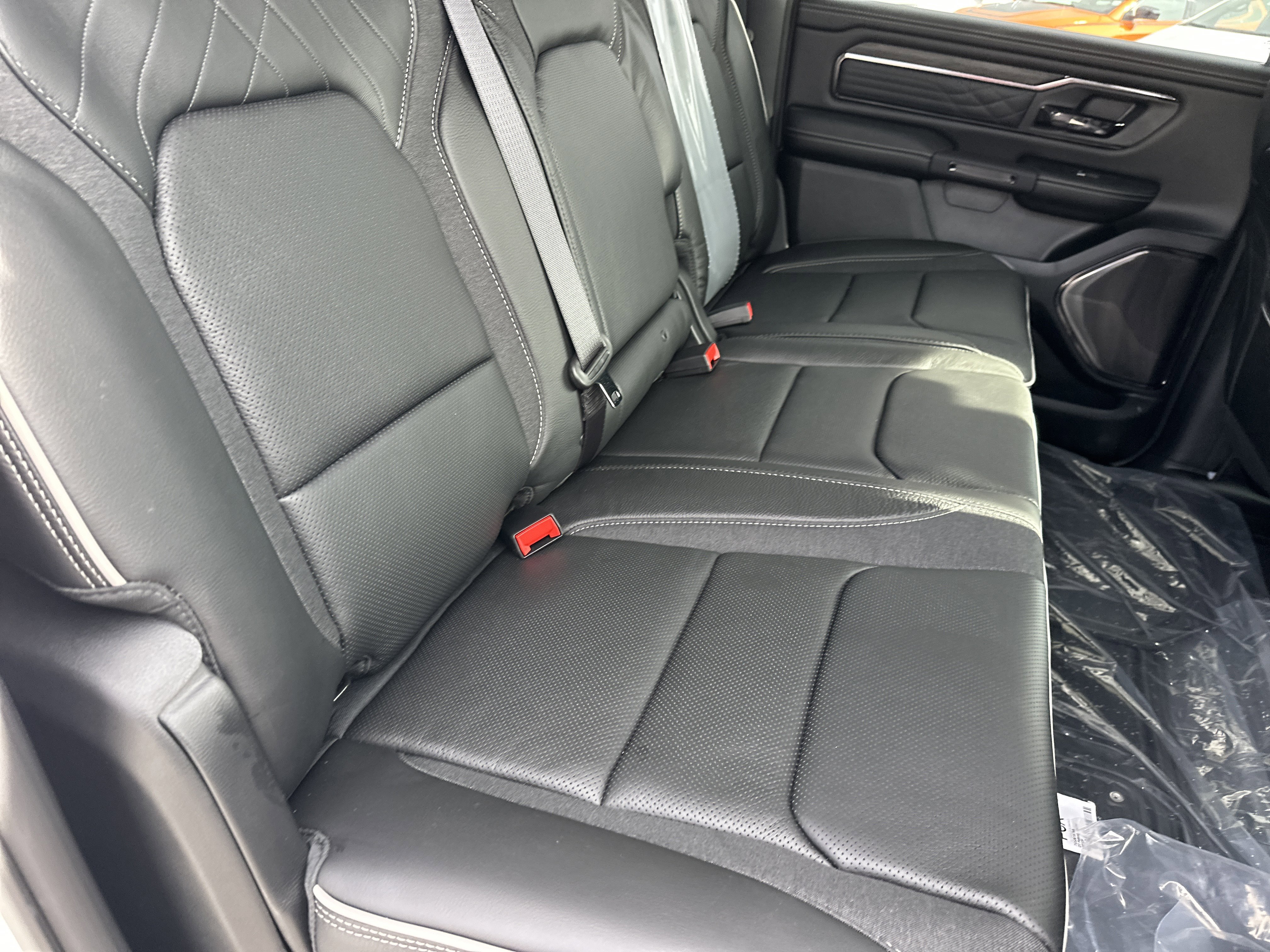 2026 RAM 1500 Limited - Photo 16