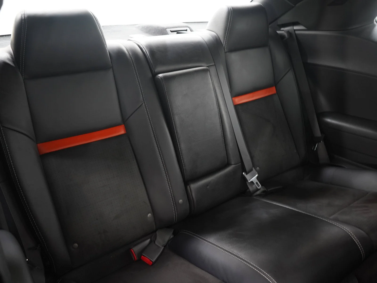 Used 2008 Brilliant Black Crystal Pearlcoat Dodge SRT8 image 17