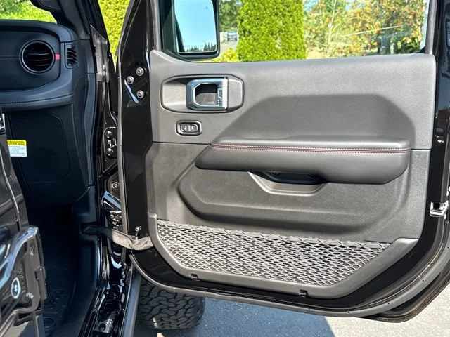 New 2026 Black Clearcoat Jeep Rubicon X image 22