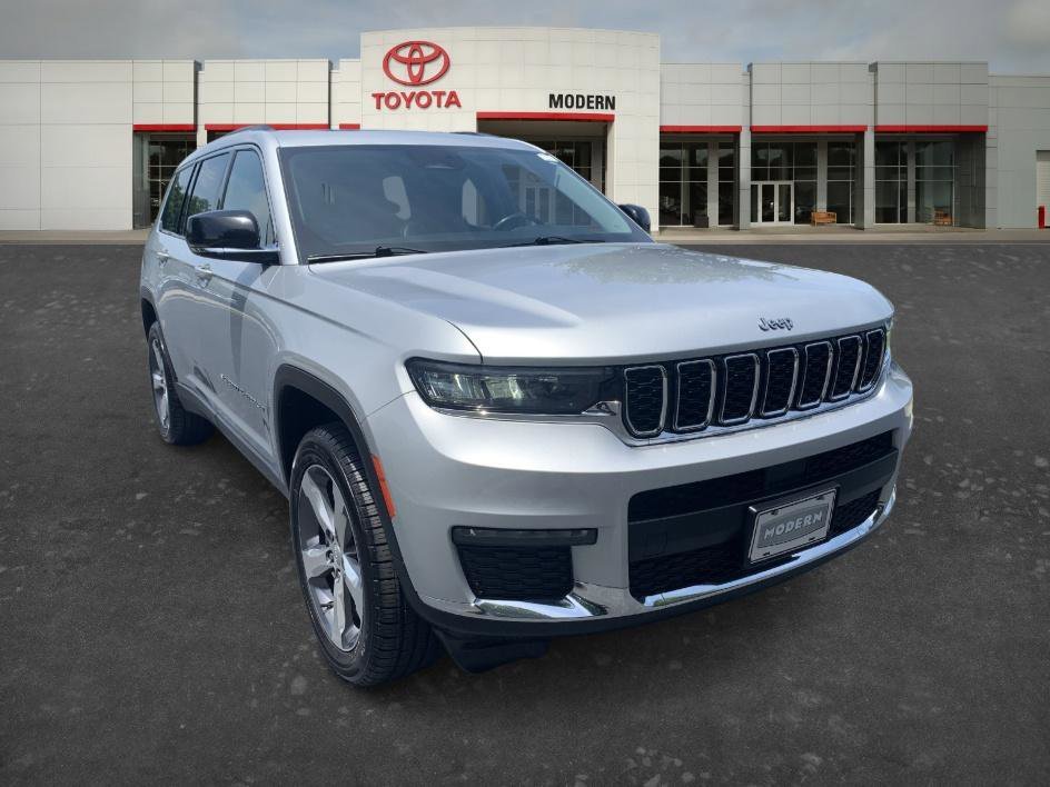 Used 2021 Silver Zynith Jeep Limited image 3