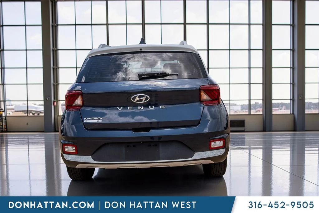 Used 2022 White Hyundai Limited image 35