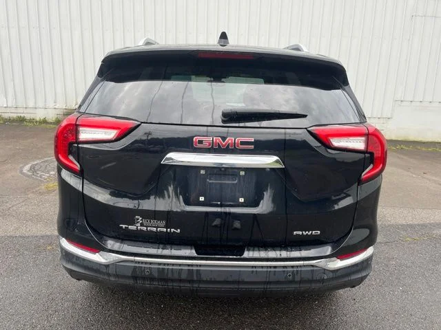 Used 2022 Black GMC SLT image 7