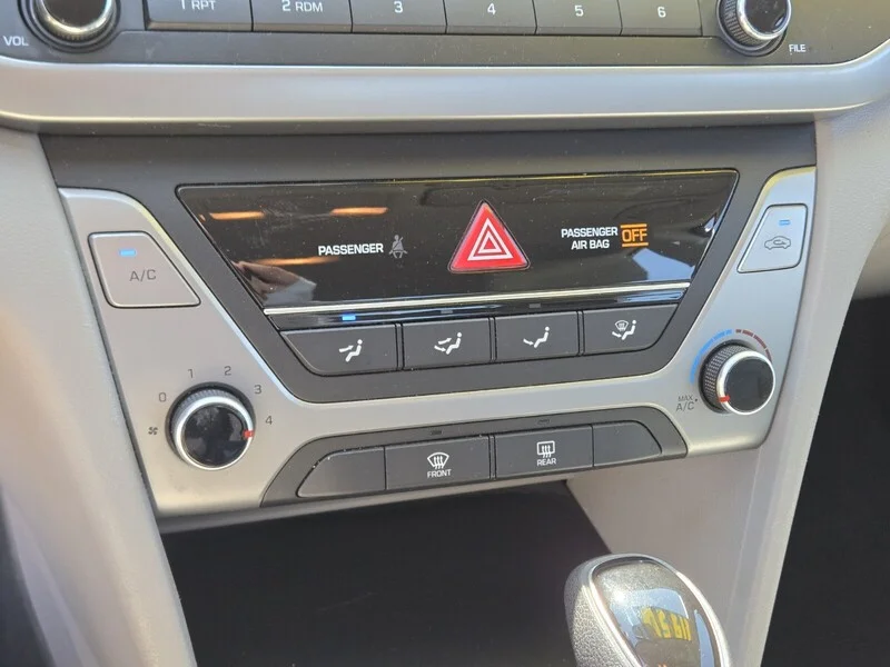 Used 2017 Gray Metallic HYUNDAI SE 2.0L AUTO (ALABAMA) *LTD AVAIL* image 20