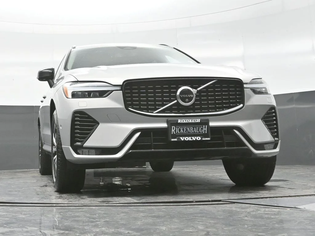 Certified Used 2025 Silver Dawn Volvo Plus image 23