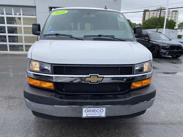 Used 2025 White Chevrolet Work Van image 12
