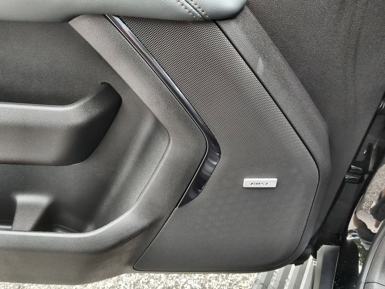 New 2026 Onyx Black GMC AT4 image 25