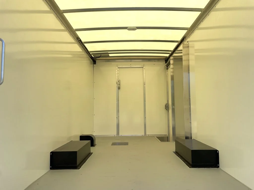 New 2025 Summit White GMC 1WT image 28
