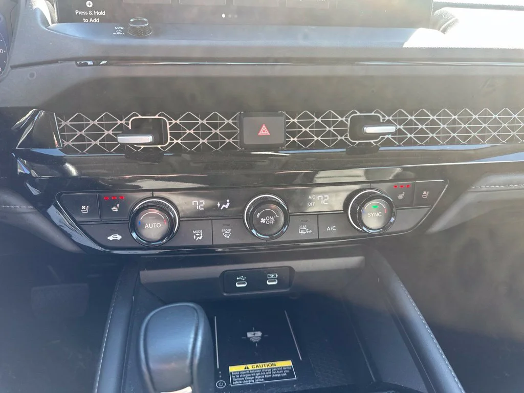 Used 2024 Blue Honda Touring image 22