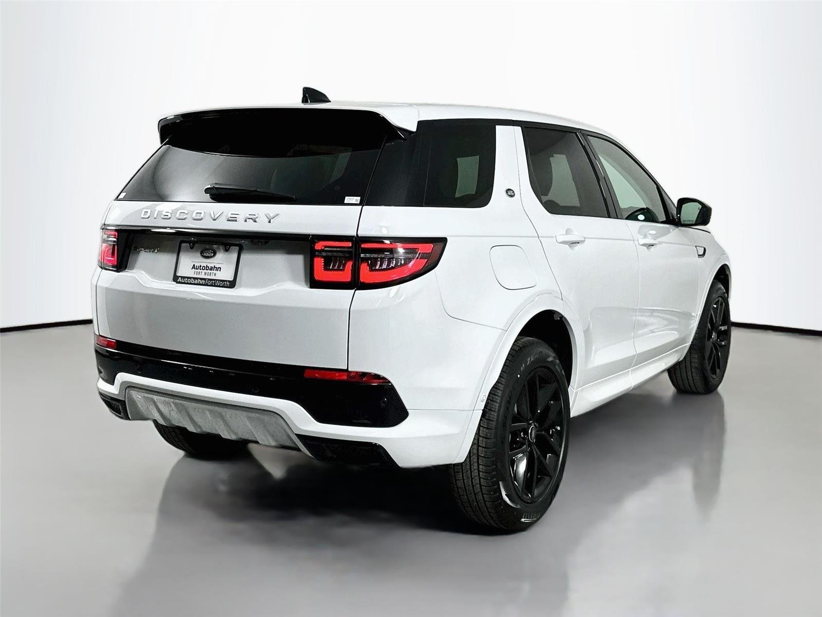 Certified Used 2025 Fuji White Land Rover S image 6