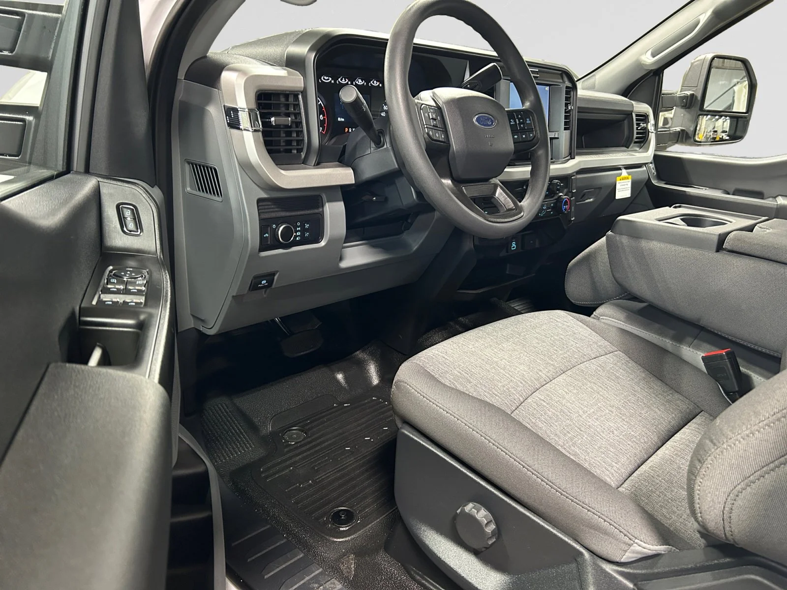New 2026 Oxford White Ford XL image 12