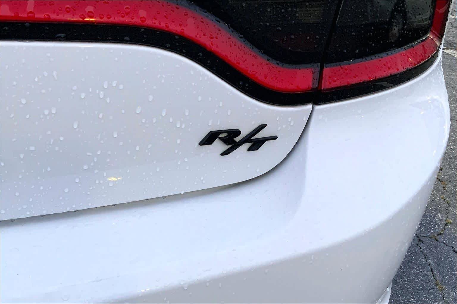 Used 2016 Bright White Clearcoat Dodge R/T image 10