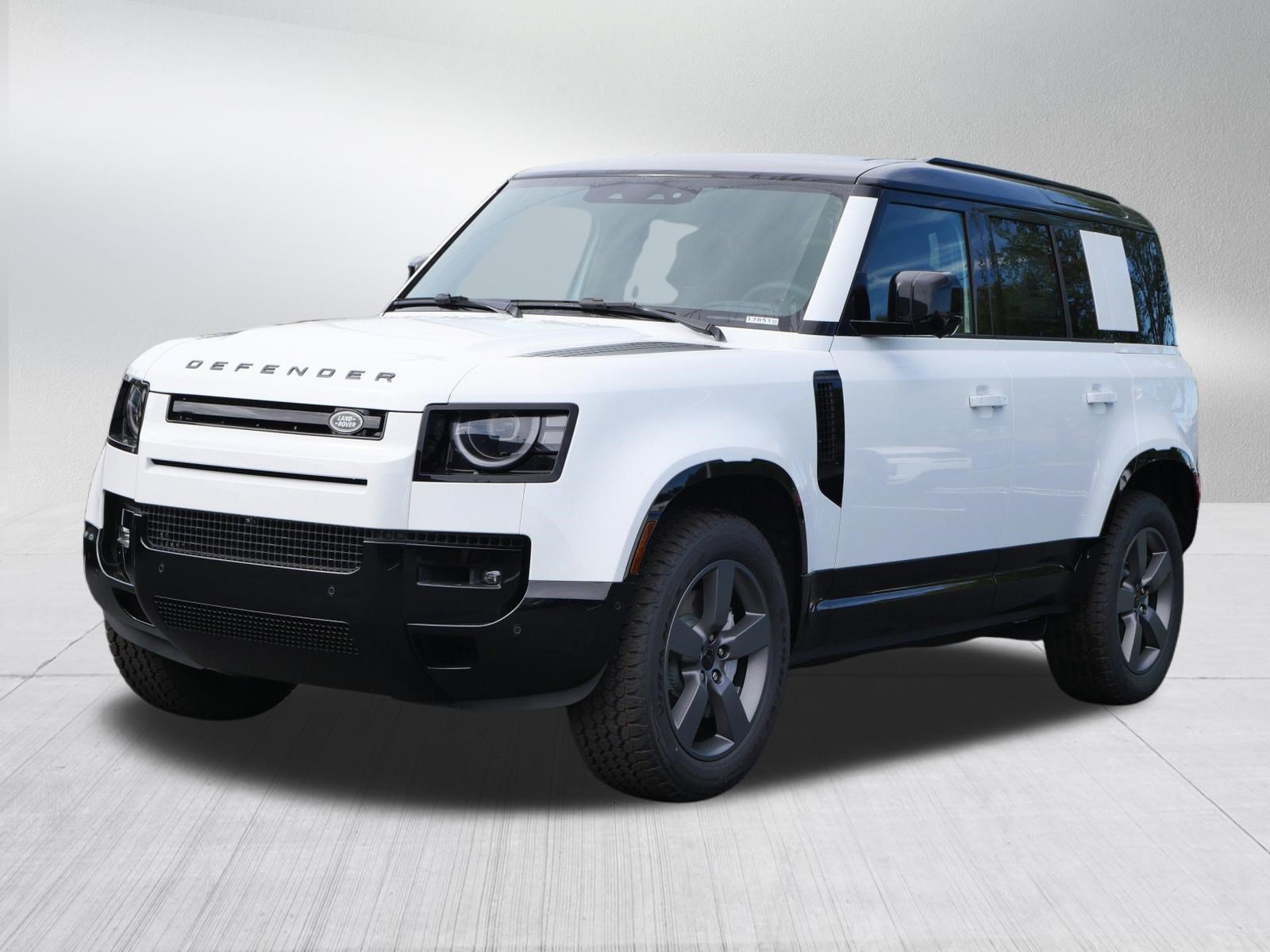 2026 Land Rover Defender X-Dynamic SE