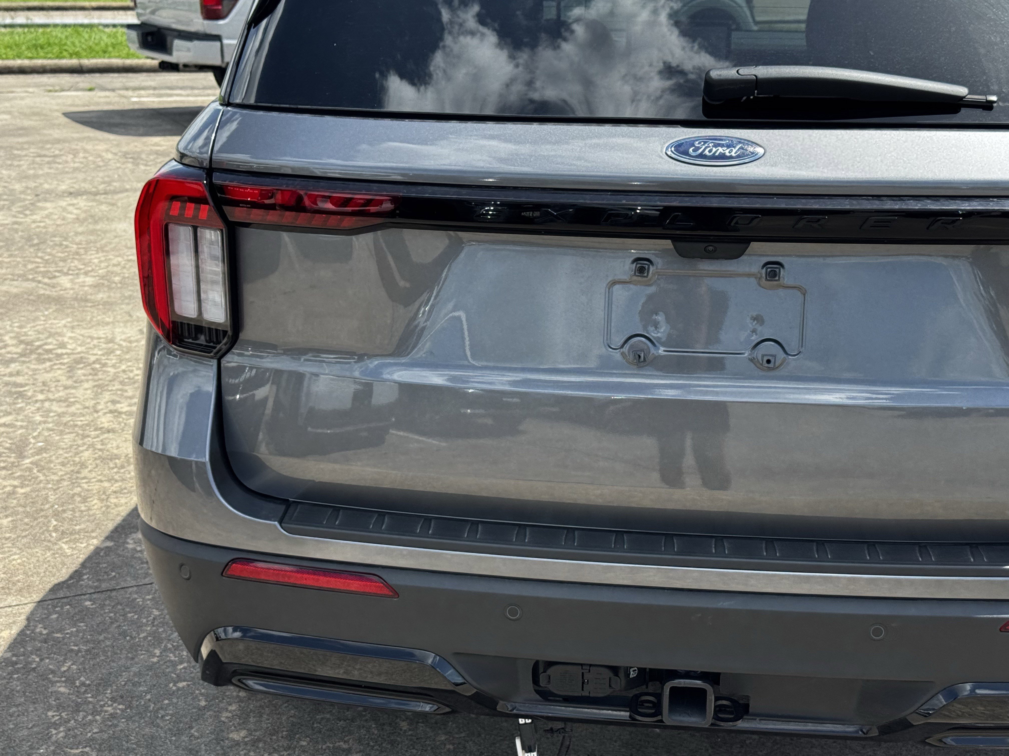 New 2026 Carbonized Gray Metallic Ford ST-Line image 10