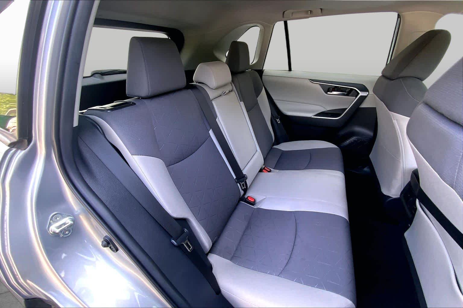 Used 2023 Silver Sky Metallic Toyota XLE image 20