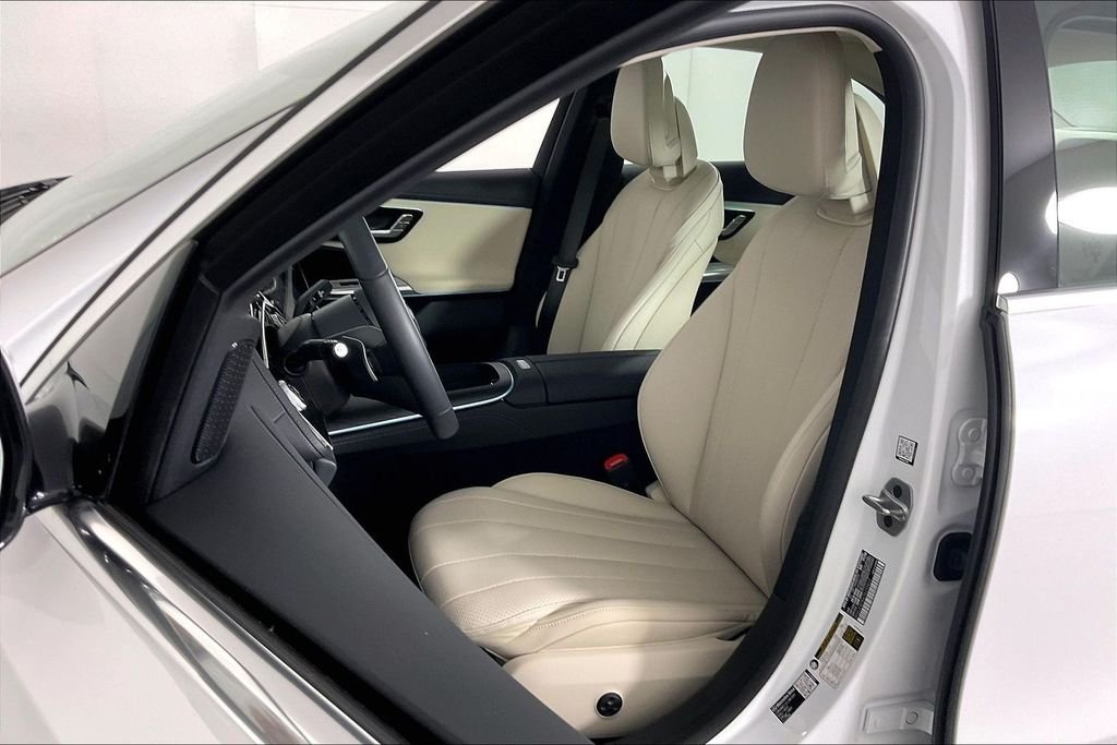 2026 Mercedes-Benz E-Class E350 - Photo 17