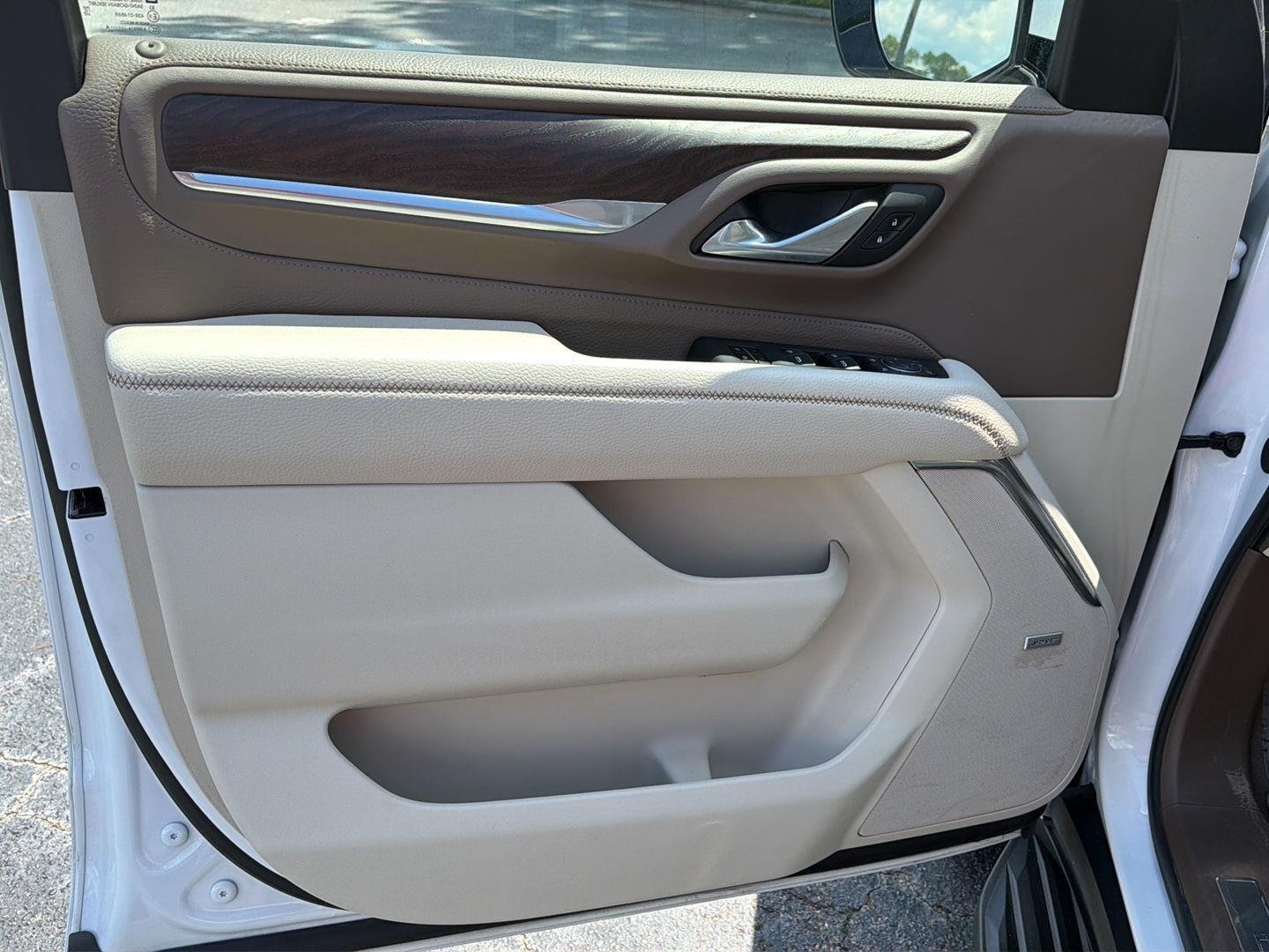 Used 2024 Summit White GMC Denali image 18