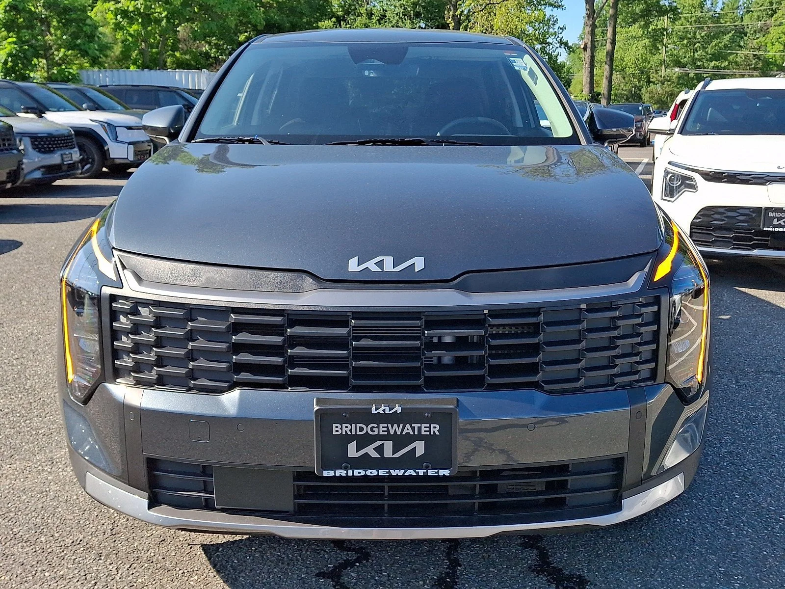 New 2026 Gravity Gray Kia LX image 2