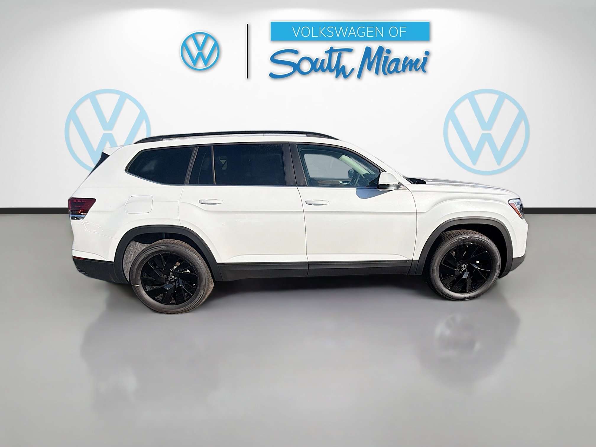 2026 Volkswagen Atlas SE w/Tech - Photo 8