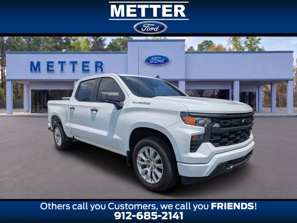 Used 2023 White Chevrolet Custom image 1
