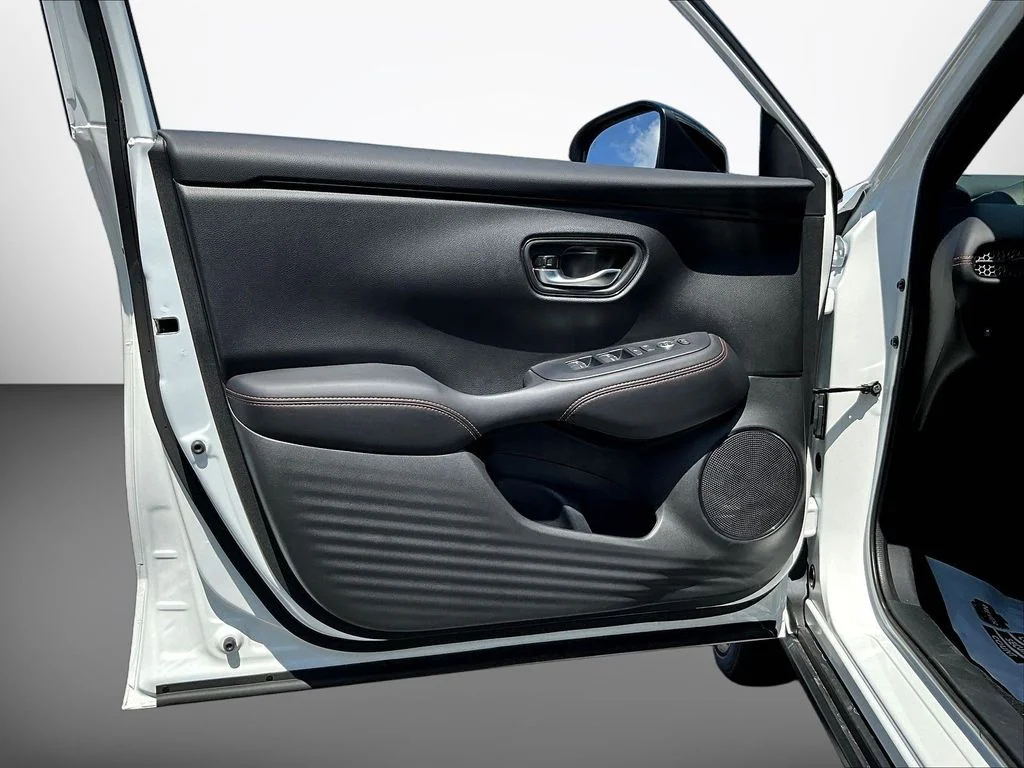 New 2027 Platinum White Pearl Honda Sport AWD image 22
