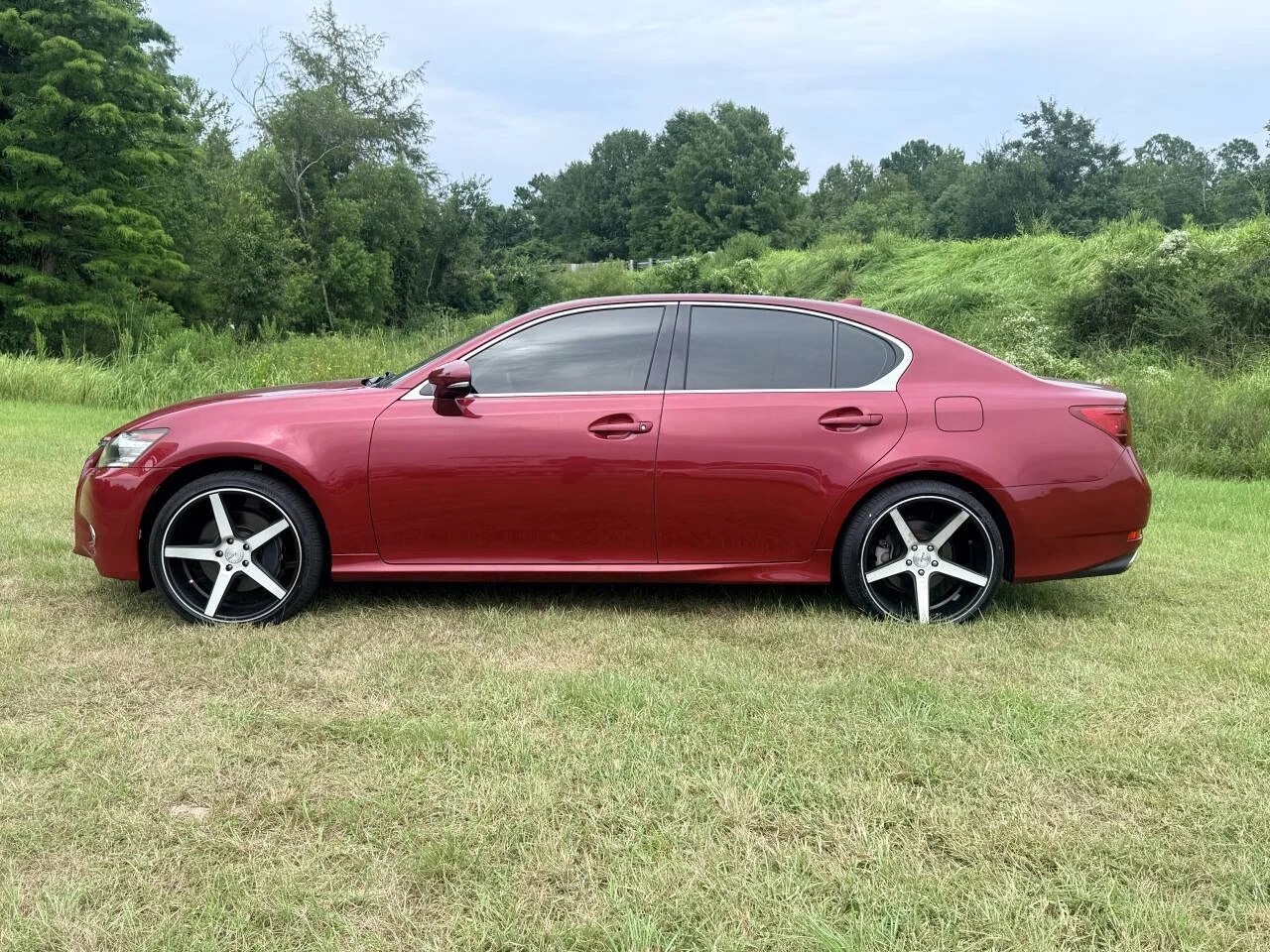 Used 2015 Red Lexus Base AWD 4dr Sedan image 2
