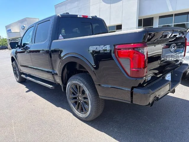 New 2026 Agate Black Metallic Ford XLT image 32