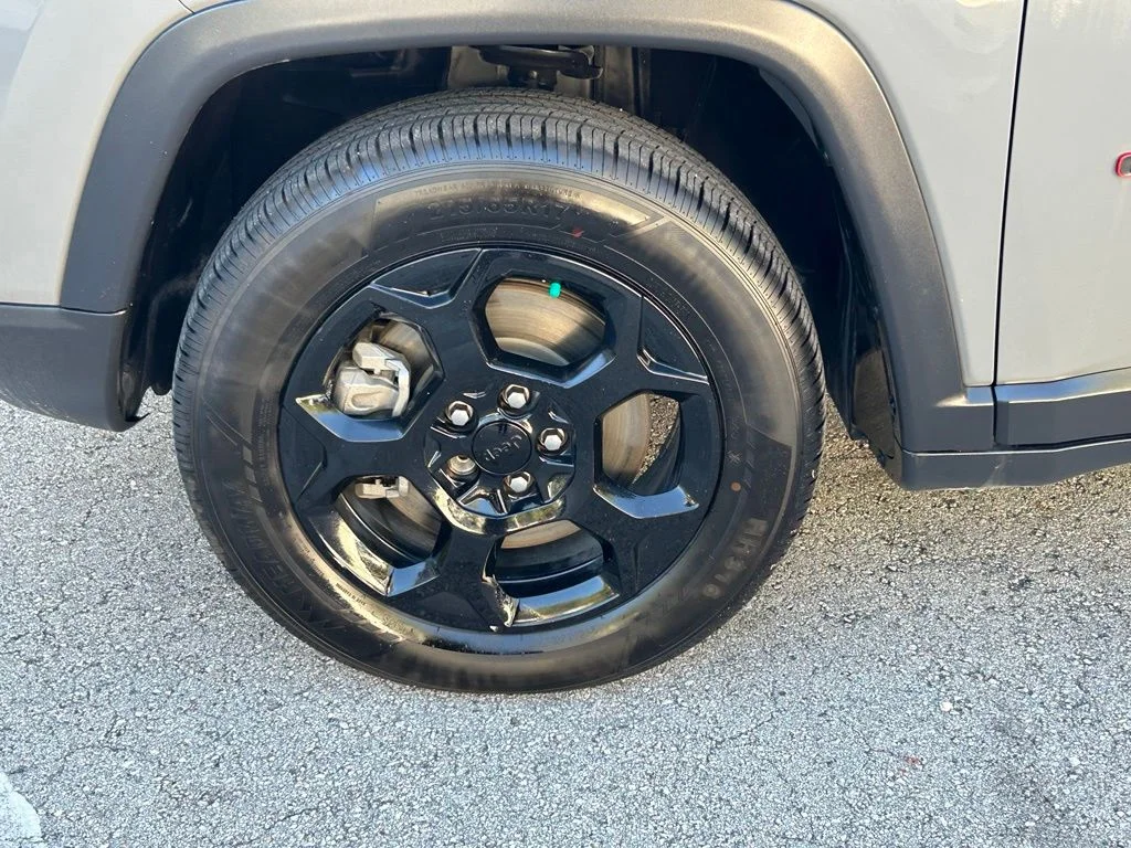 Certified Used 2024 Gray Jeep Trailhawk image 27