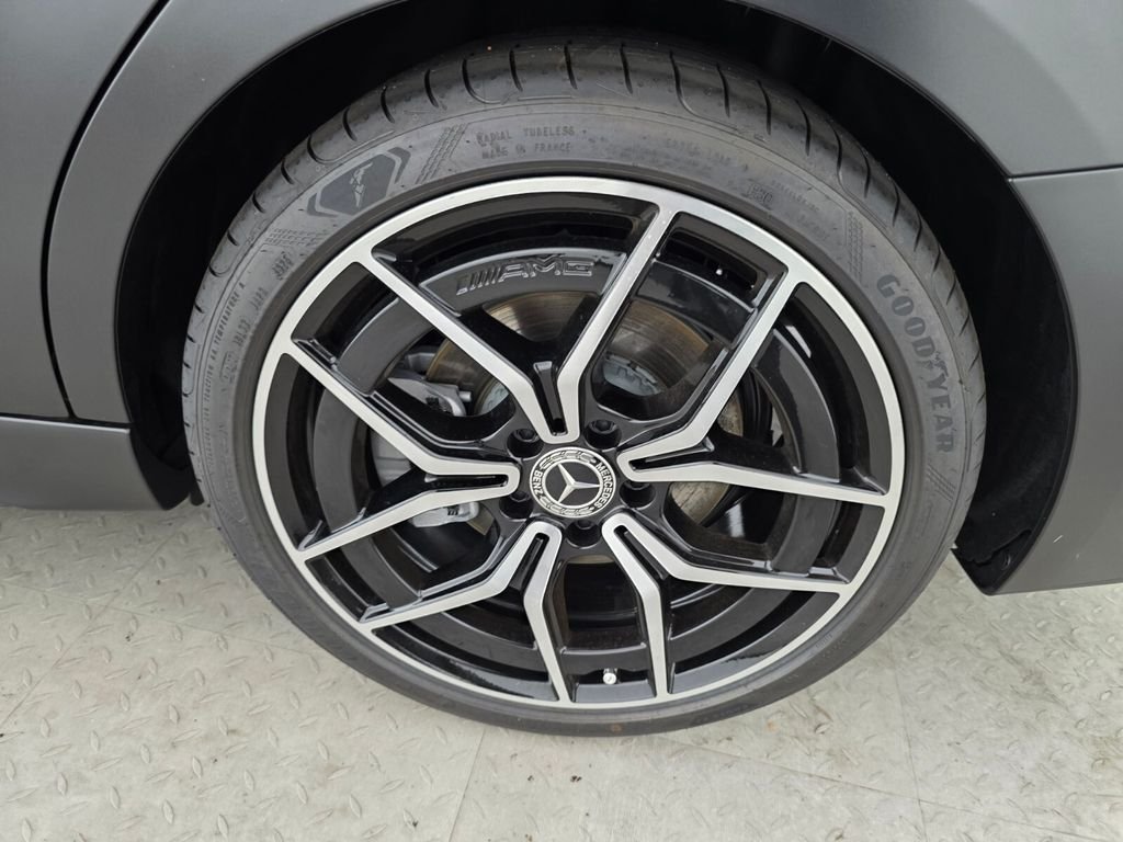 New 2026 MANUFAKTUR exclusive graphite grey magno Mercedes-Benz C 300 image 12