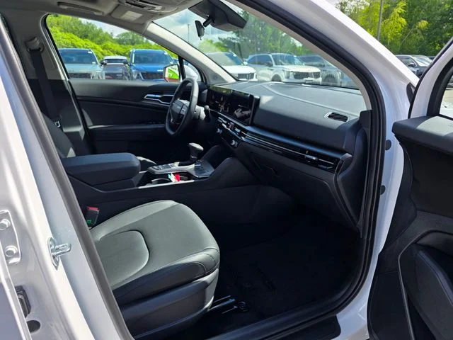 New 2026 Glacial White Pearl Kia EX image 11