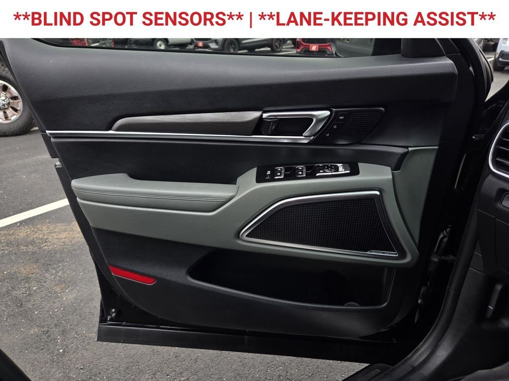 Used 2023 Ebony Black Kia SX-Prestige X-Pro image 11
