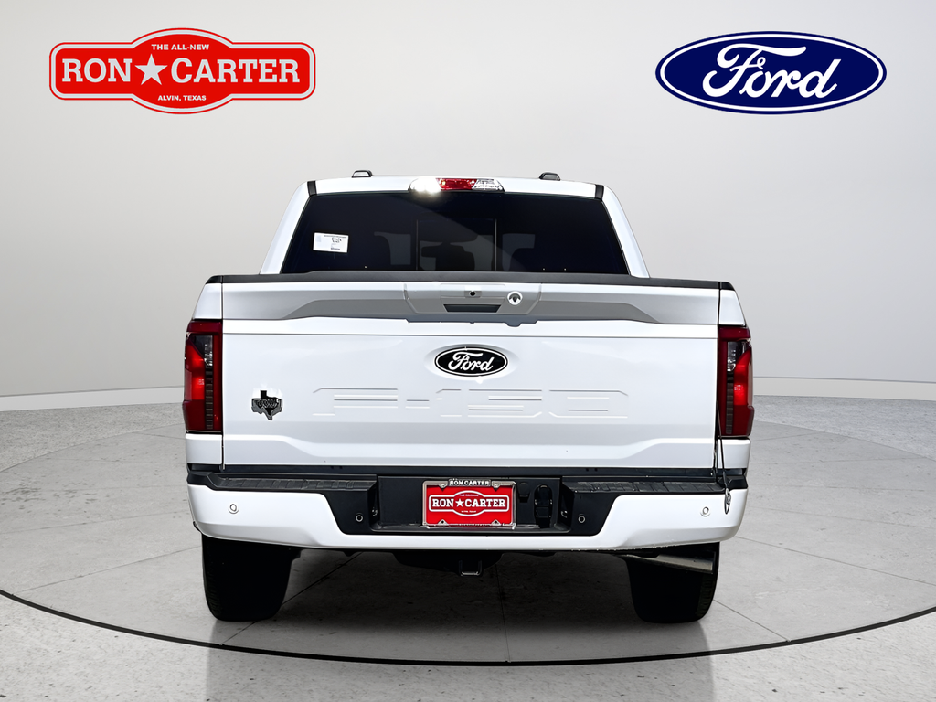New 2026 Oxford White Ford XLT image 4